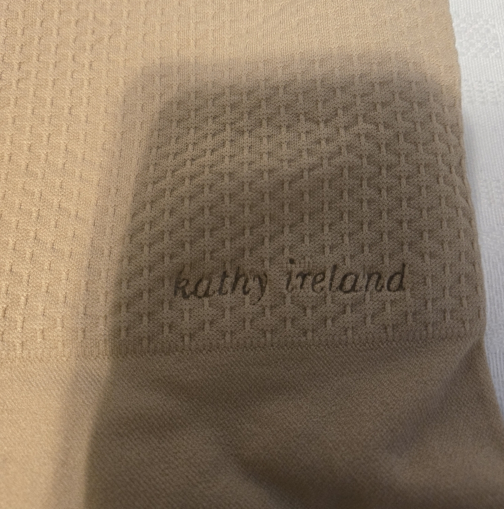 Women's shapewear by Kathy Ireland Size 3X Color Beige - Picture 8 of 8